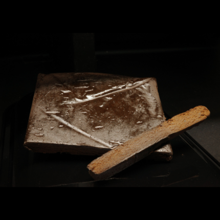 Résine CBD premium La Kali - mousseux CBN, libanais rouge et jaune, 3x filtrée 30% CBD, pollen et super dry